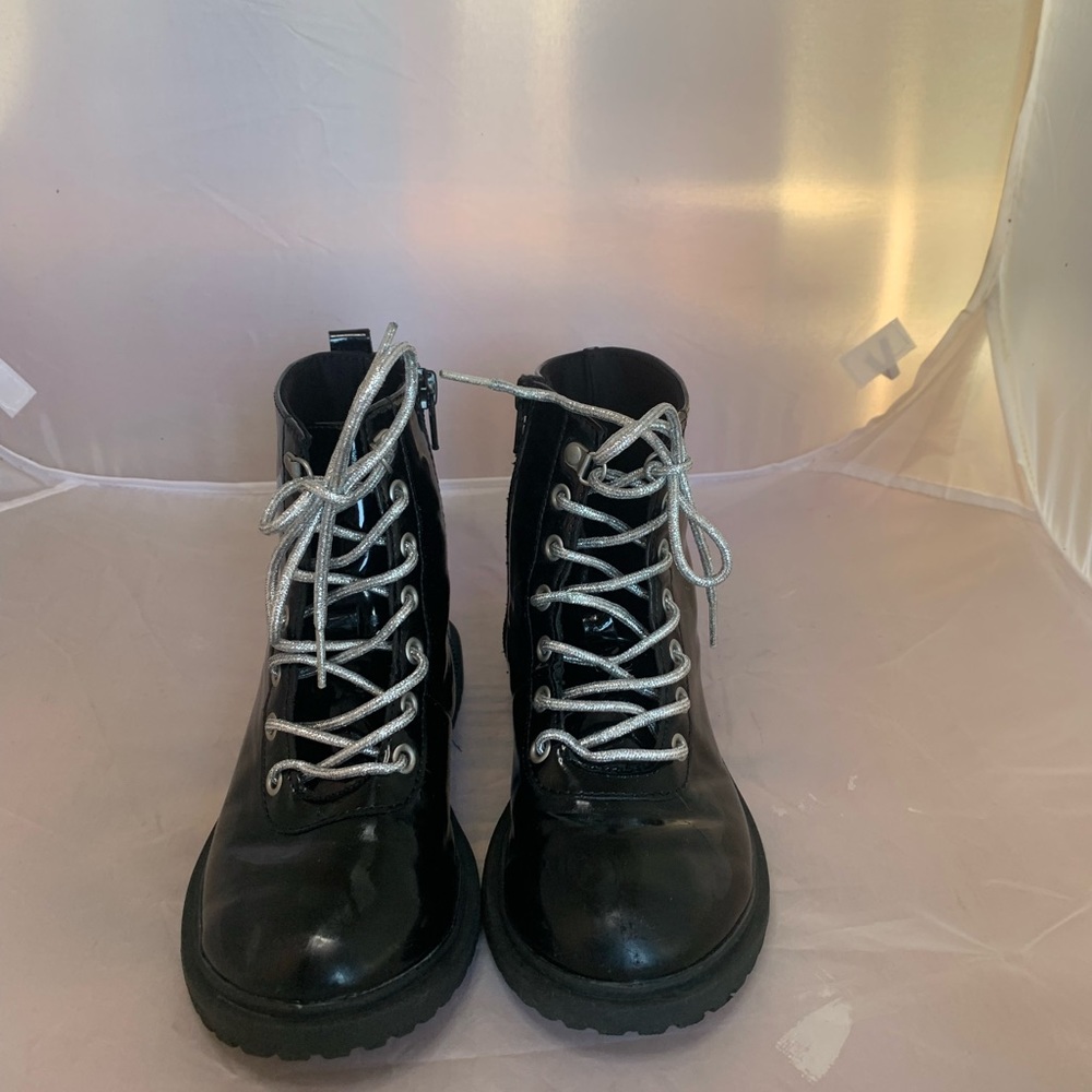 Kids boots